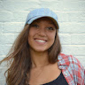 Meet your Posher, Maya